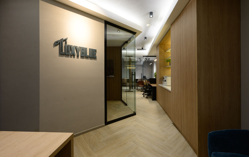 Luxyblue-1